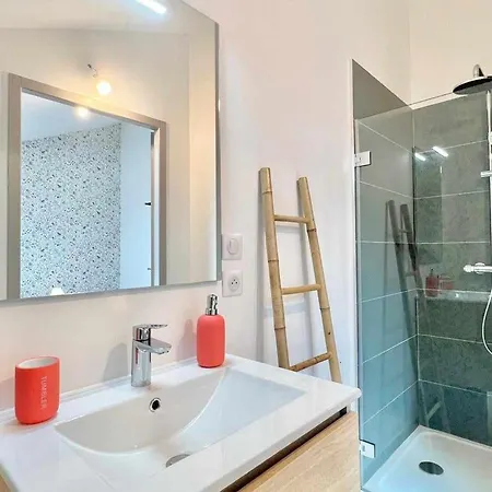 Landhuis Charme 4 Avec Salle D'eau, Confort Moderne - Fr-1-584-368
