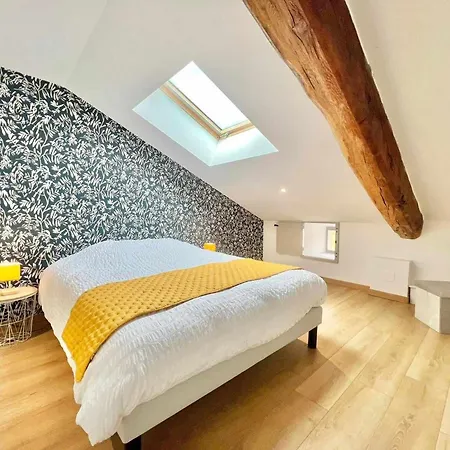 Charme 4 Avec Salle D'eau, Confort Moderne - Fr-1-584-368 * Haroue